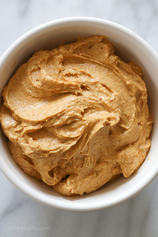 Pumpkin Spiced Cream Cheese – an EASY way to enjoy the flavors of Fall for breakfast on bagels or toast. 